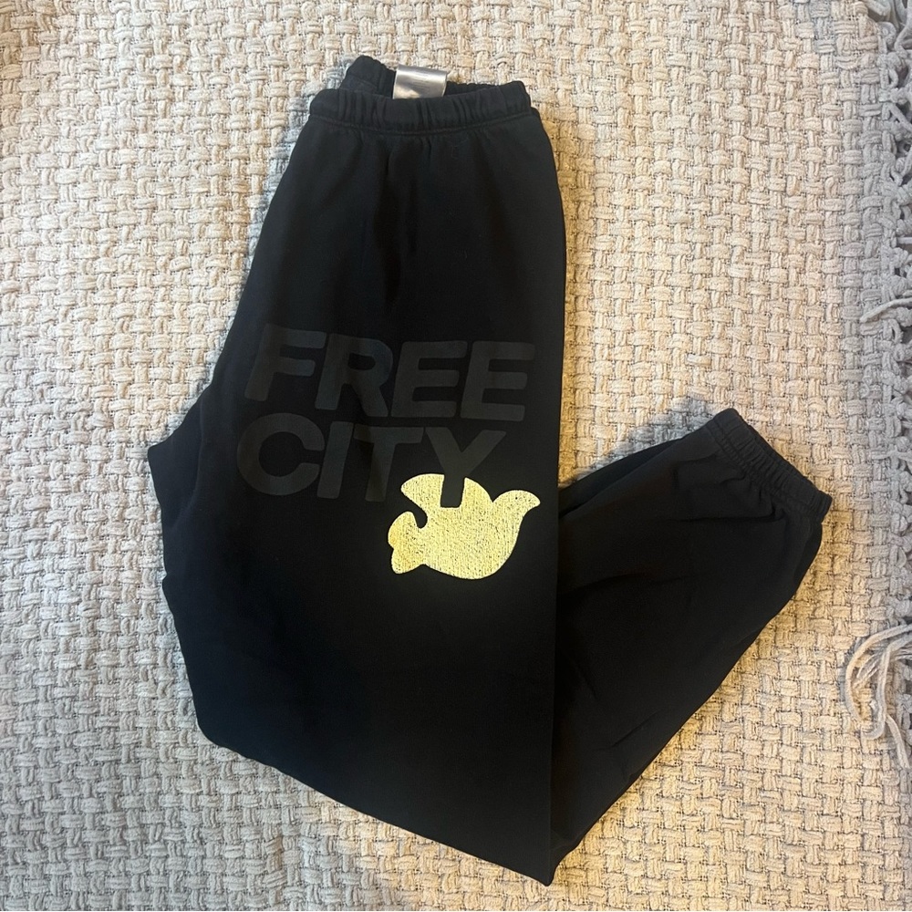 Freecity Sweatpants
